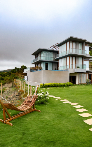 Casa Luma villa exterior with pool